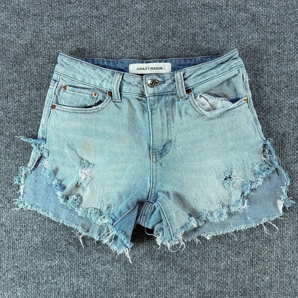 Ashley Mason Women Distressed Denim Shorts Light Wash Raw Hem Cutoffs Sz 3 Jorts